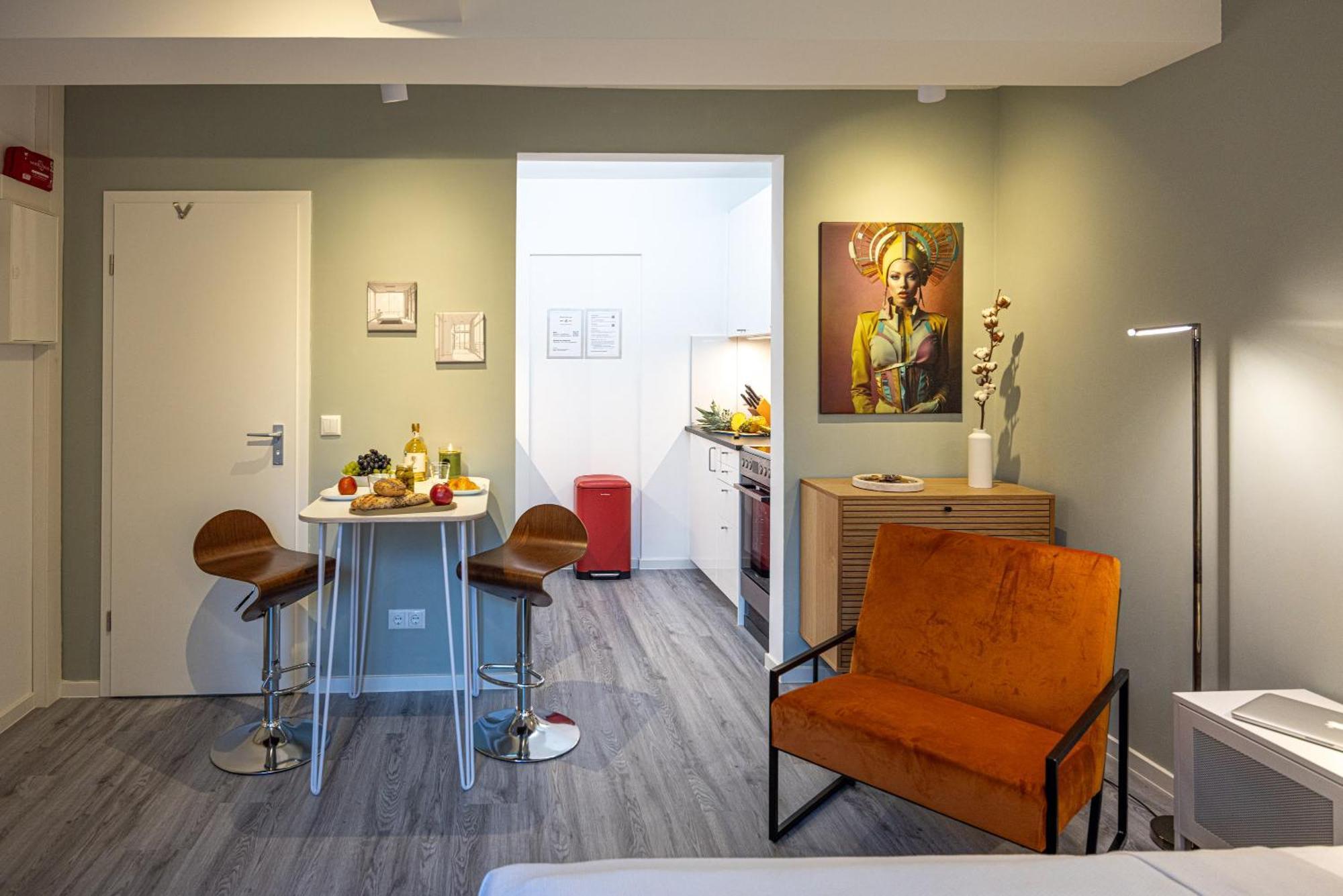 Have-A-Nice-Stay - Souterrain, Kino An Der Natur, U-Bahn Nach Hamburg 400M - Baecker & Restaurants 500M - Lidl 800M - Zentrum 1,5Km Ahrensburg Buitenkant foto