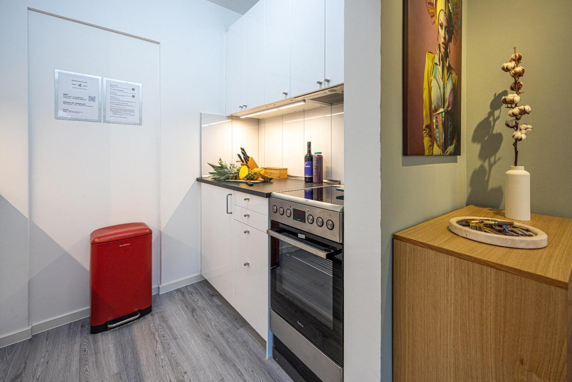 Have-A-Nice-Stay - Souterrain, Kino An Der Natur, U-Bahn Nach Hamburg 400M - Baecker & Restaurants 500M - Lidl 800M - Zentrum 1,5Km Ahrensburg Buitenkant foto